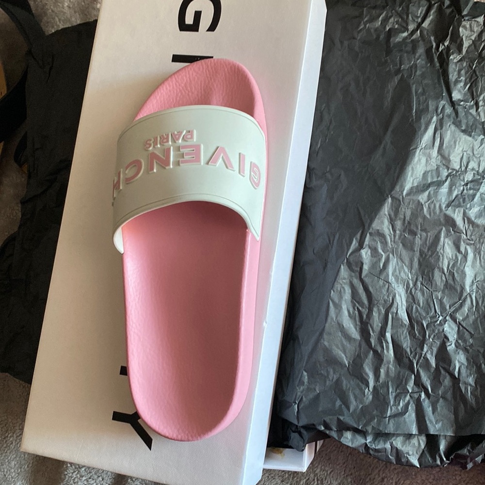 Authentic balenciaga pink and white slides
